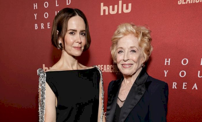 Sarah Paulson Gets Partner Holland Taylor&apos;s Support at &apos;Hold Your Breath&apos; L.A. Premiere